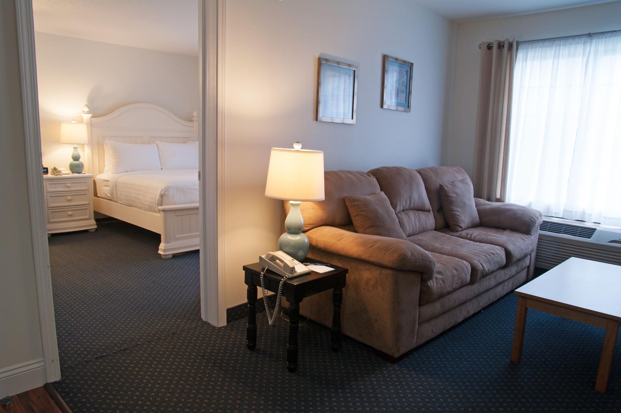 Charlevoix Inn & Suites Surestay Collection By Best Western Ngoại thất bức ảnh