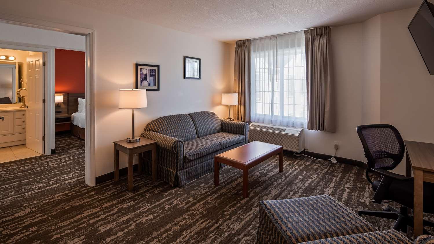Charlevoix Inn & Suites Surestay Collection By Best Western Ngoại thất bức ảnh
